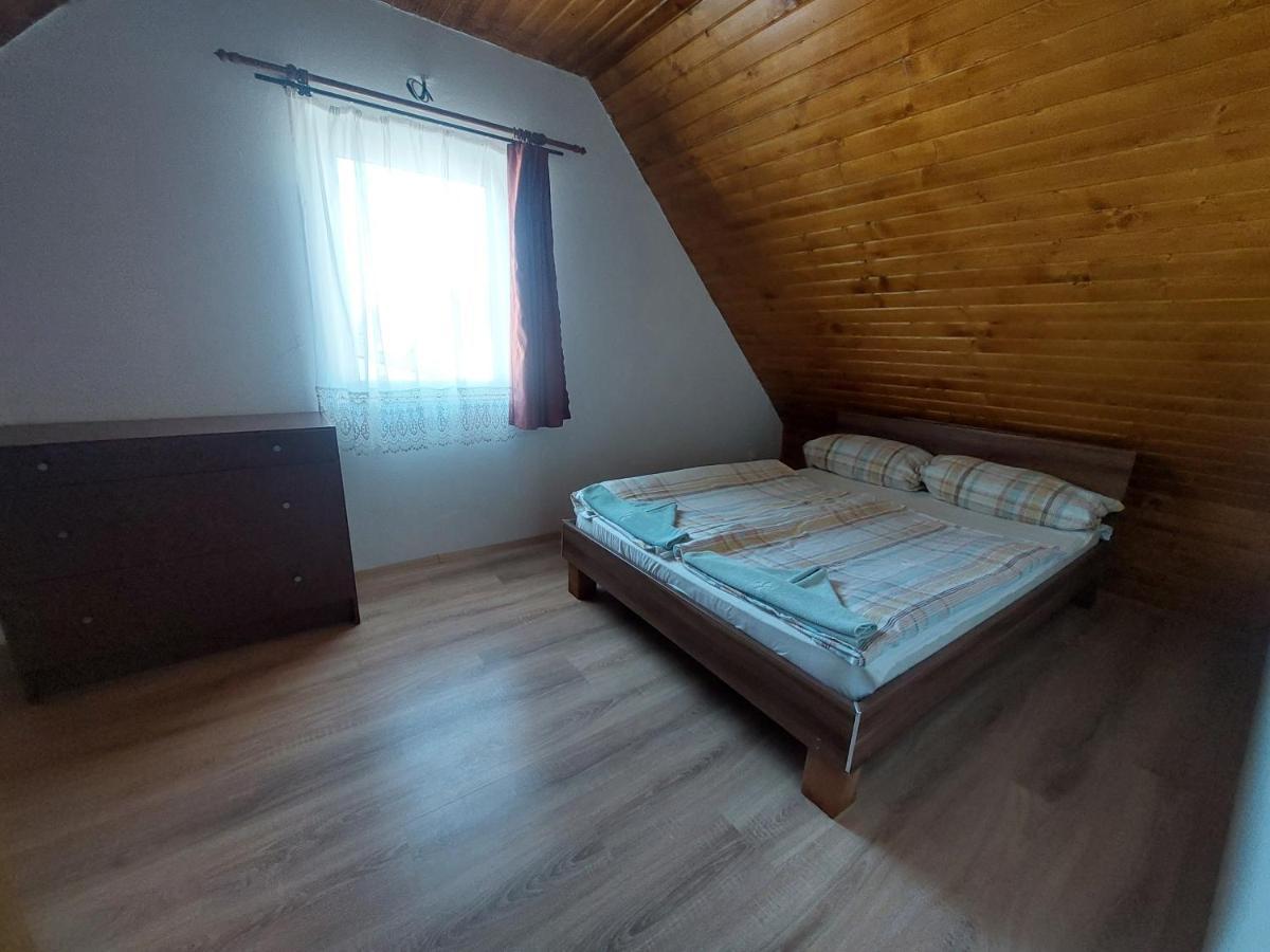 Orban Nyaralohaz Villa Kovagoors Luaran gambar