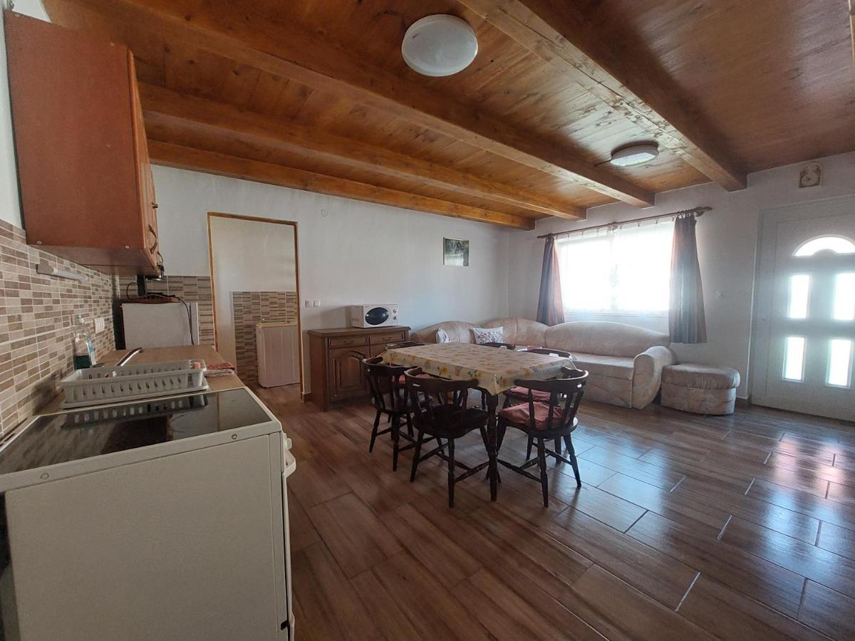 Orban Nyaralohaz Villa Kovagoors Luaran gambar